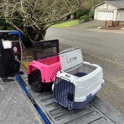 Small Dog Cat Rabbit Bunny Kennel Crate Carrier Like New 20” L by 10” W by 10” H