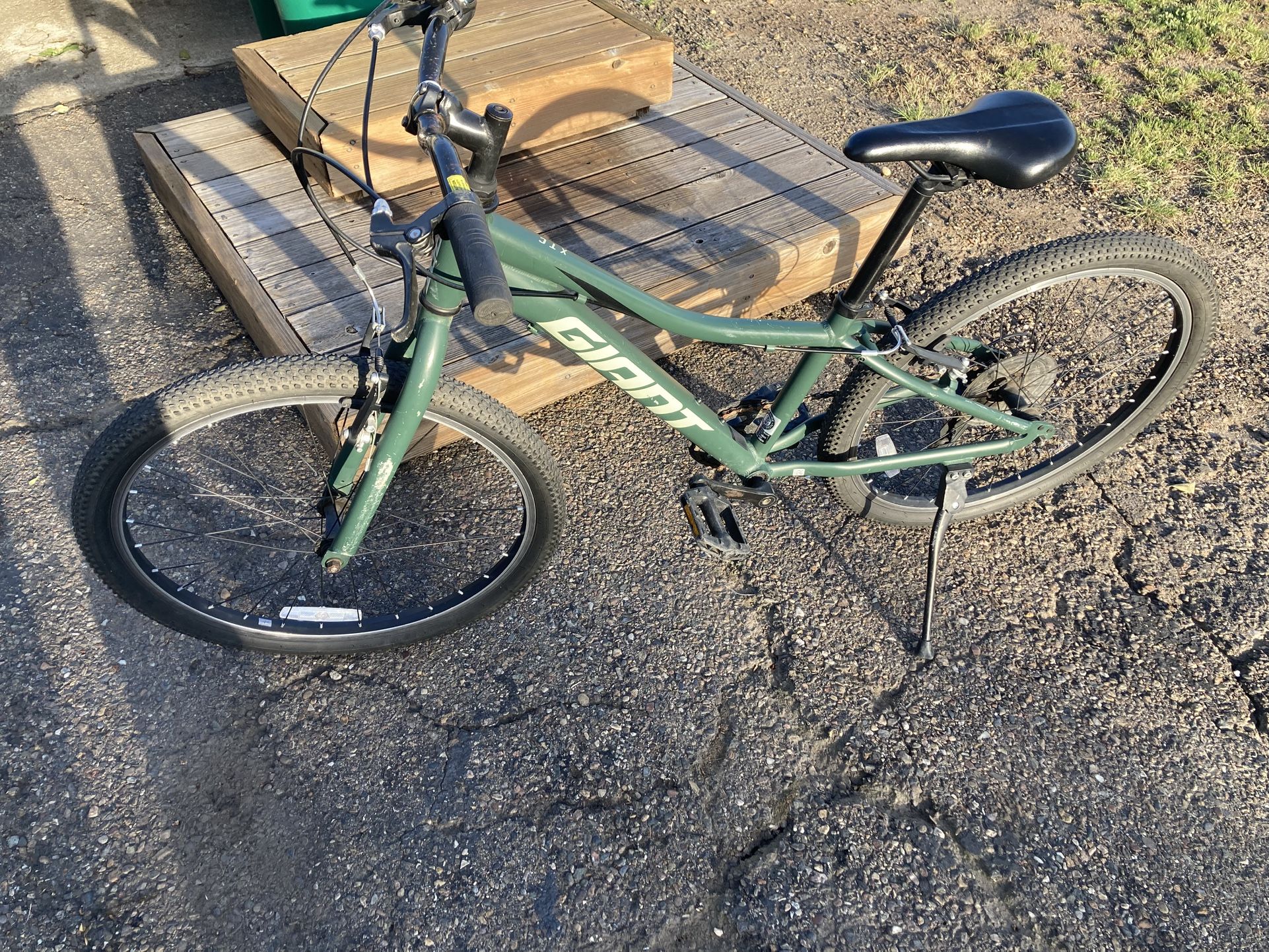 Giant XTC 24” Mountain Bike