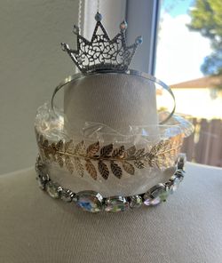 3pc Set of Decorative Crowns Headband Set + Iridescent Bag 👑✨