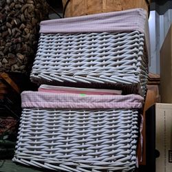 Baskets 