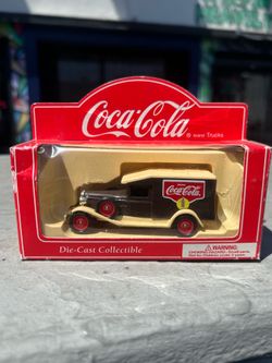 Coca-Cola Lledo vintage cars
