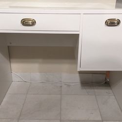 Ikea Syvde Desk