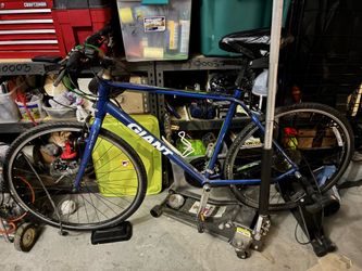 GIANT city road bike