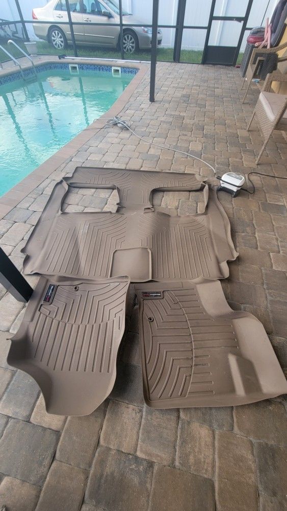 Weather Tec Chrysler Town Amd Country 2009