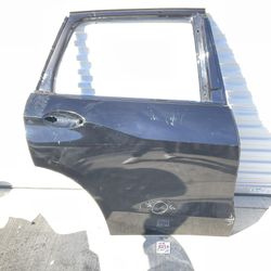 2019 2025 BMW X5 RIGHT REAR DOOR OEM 