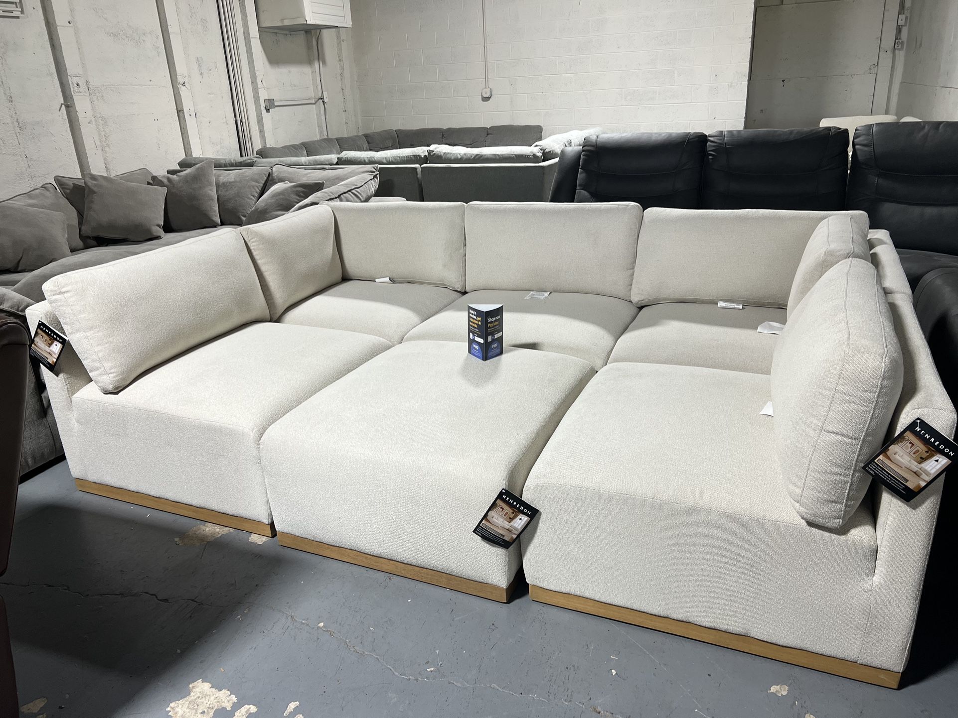 SECTIONAL COUCH SOFA
