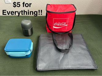 Lunch containers and insulated food bags set