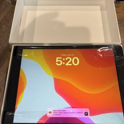 2019 Apple iPad (10.2-Inch, Wi-Fi, 128GB) - Space Gray