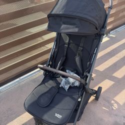 Britax Juniper Compact Stroller, Lightweight Fold-and-Go Design - Raven Black/ carriola para Bebe