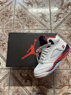 Air Jordan 5 Retro Fire Red Black Tongue Size 3.5Y OG Box