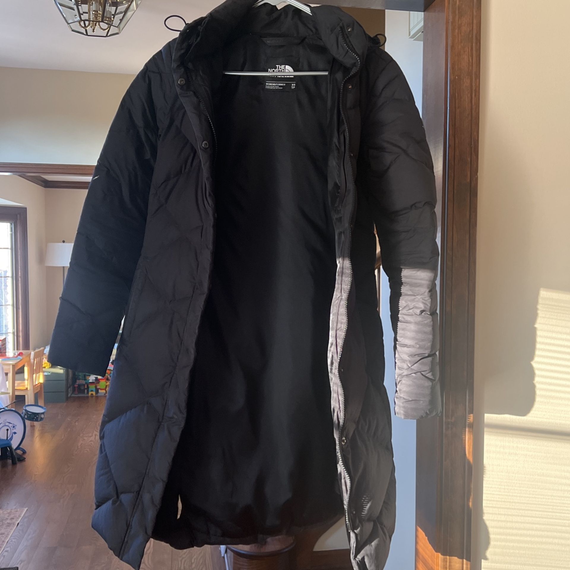 The North Face Women 550 Long Down Jacket 
