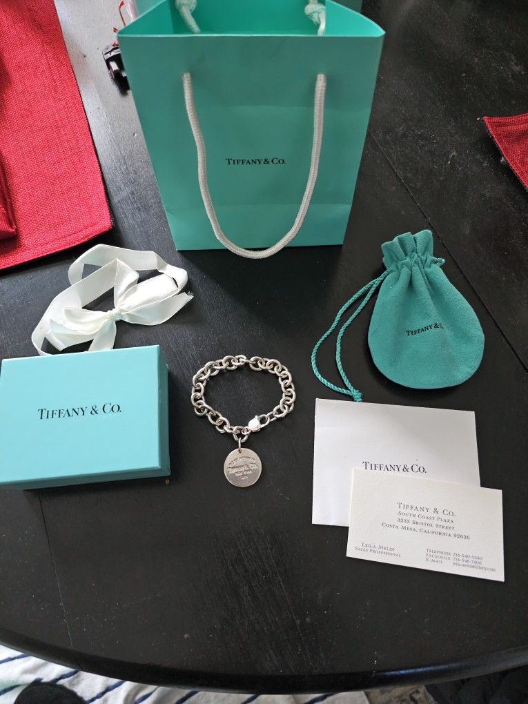 Tiffany & Co. Authentic 925 Silver "Return To Tiffany's" Charm Bracelet Pre-Owned With Original Tiffany Box Pouch Bag Card