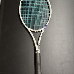 Tennis Racket - Tecnifibre TFight ISO 305 (Almost New)