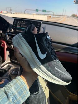 Nike Vomero 18 size 10.5