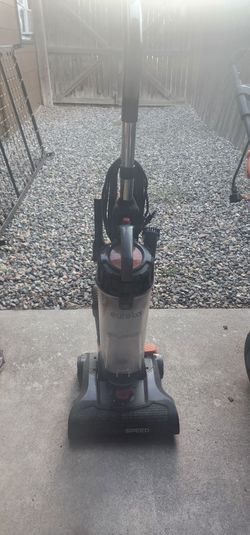 Eureka Speed Upright Bagless Vacuum