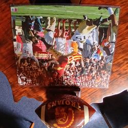 Authentic  signed  reggie bush  photo of his  USC  time, s