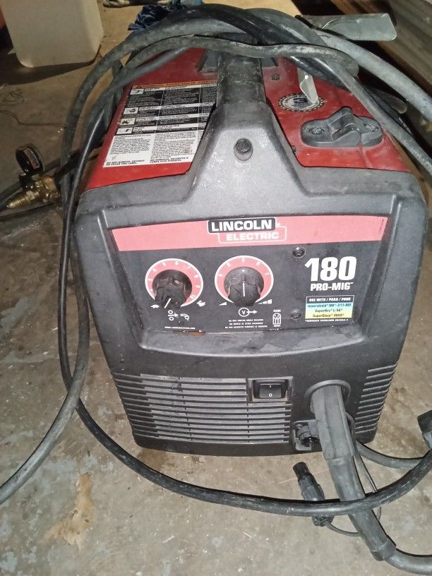 Lincoln Electric MIG Welder