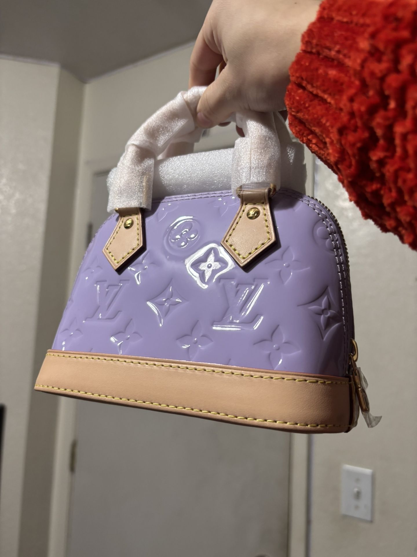 ALMA BB HAND BAG RARE COLOR