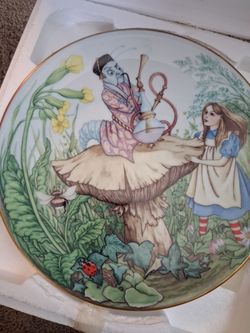 Alice in Wonderland "Alice and the Caterpillar" plate