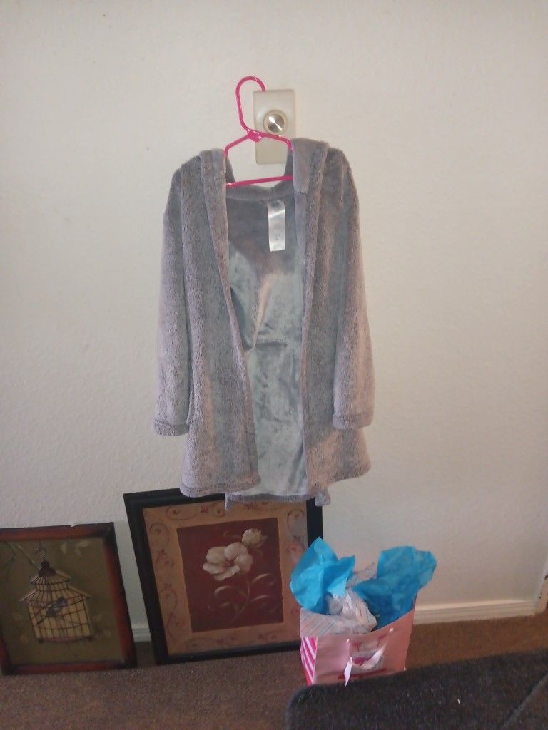 Girls Robes Grey Robe M 8 Star Robe 7/8 owl Robe Size 7/8