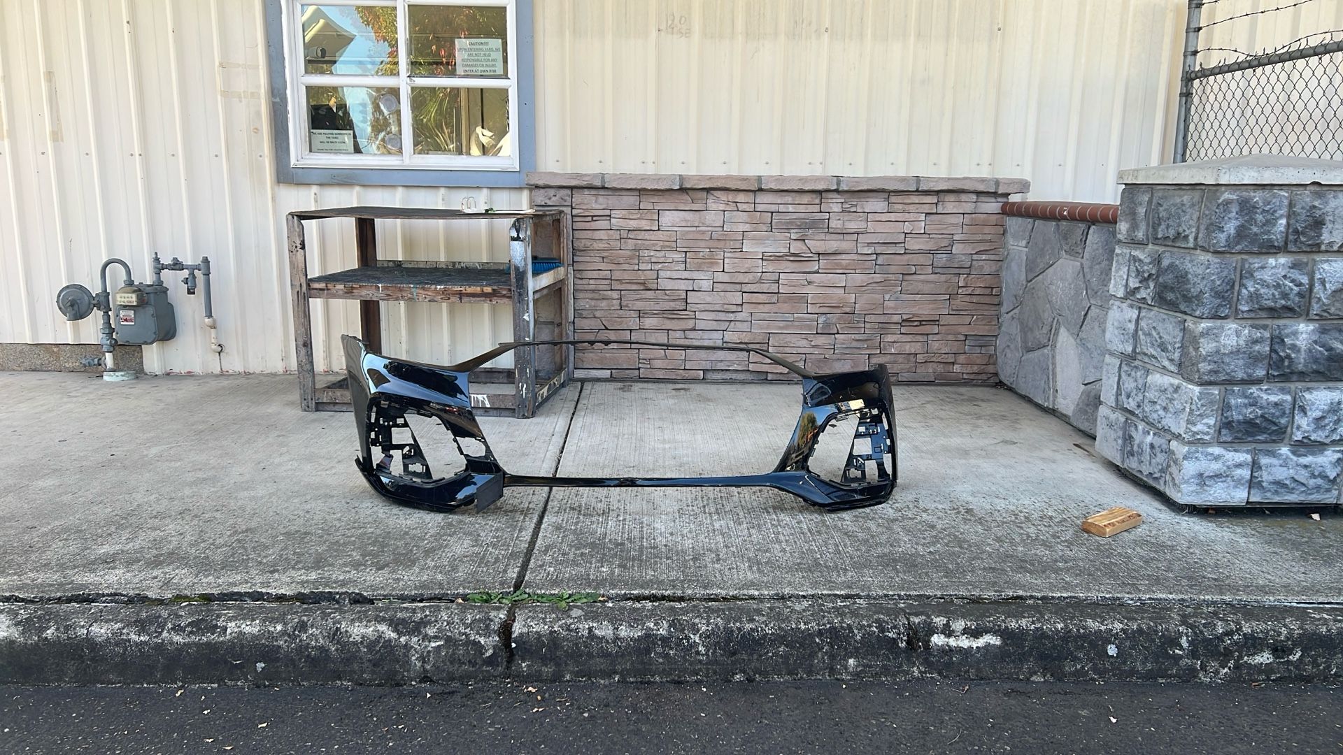 2021 To 2022 Audi Q5 Front Bumper Cover #B968 AU1000 305