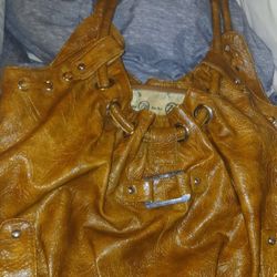 Zoe Blu Large Leather Shoulder Bag