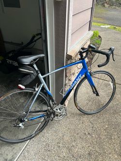 Giant Defy Road Bike