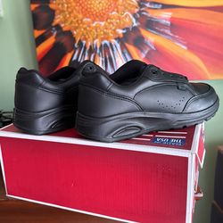 New Balance Black Slip Resistant Shoes - Brand New Never Been Worn