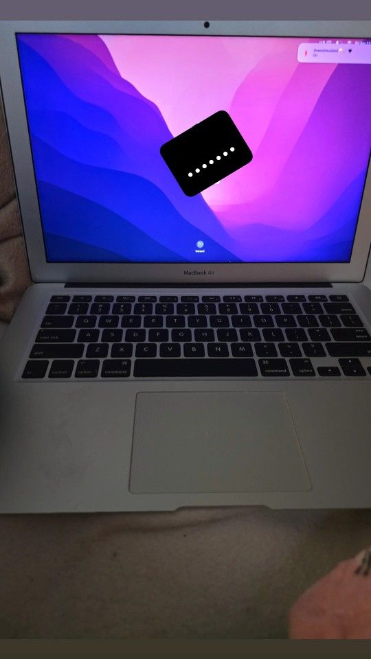 Apple Macbook Air