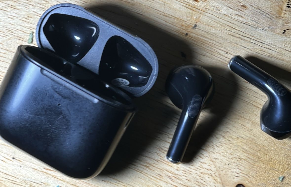 Earbuds