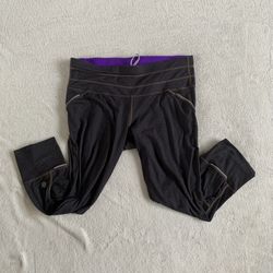 Athleta Grey Capri Leggings 