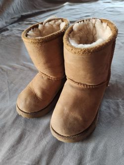 Girls UGG boots