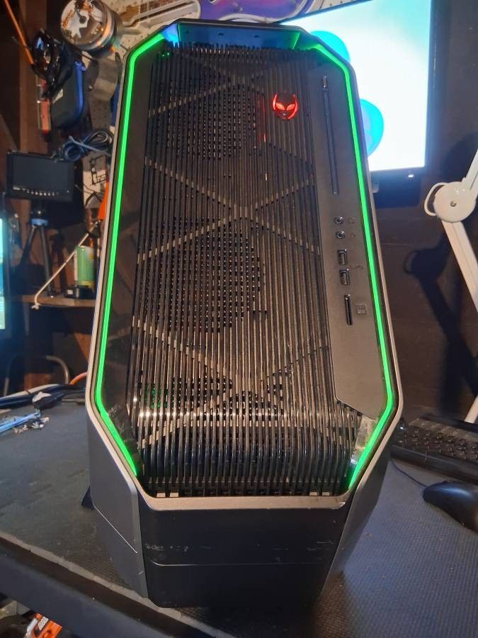 Dell Alienware Desktop PC- Windows 11-1TB SSD, i7, 32 GB - $330