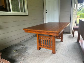 Free Oak Dining set, side table, 8 chairs