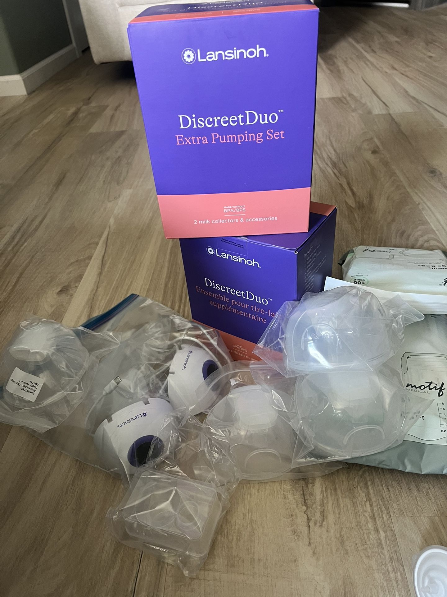 Lansinoh Discreet Duo Hands free Breast Pump