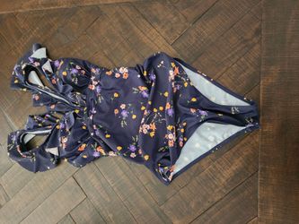 Juinors bathing suit size Small New