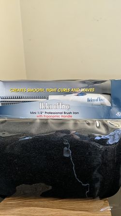 Brand new Helen of Troy mini 1/2" Professional Brush Iron.