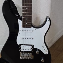 Electric guitar ( Yamaha pacifica 112v ) 