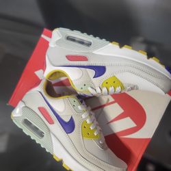 Womens Nike Air Max 90 Pisatachio Frost