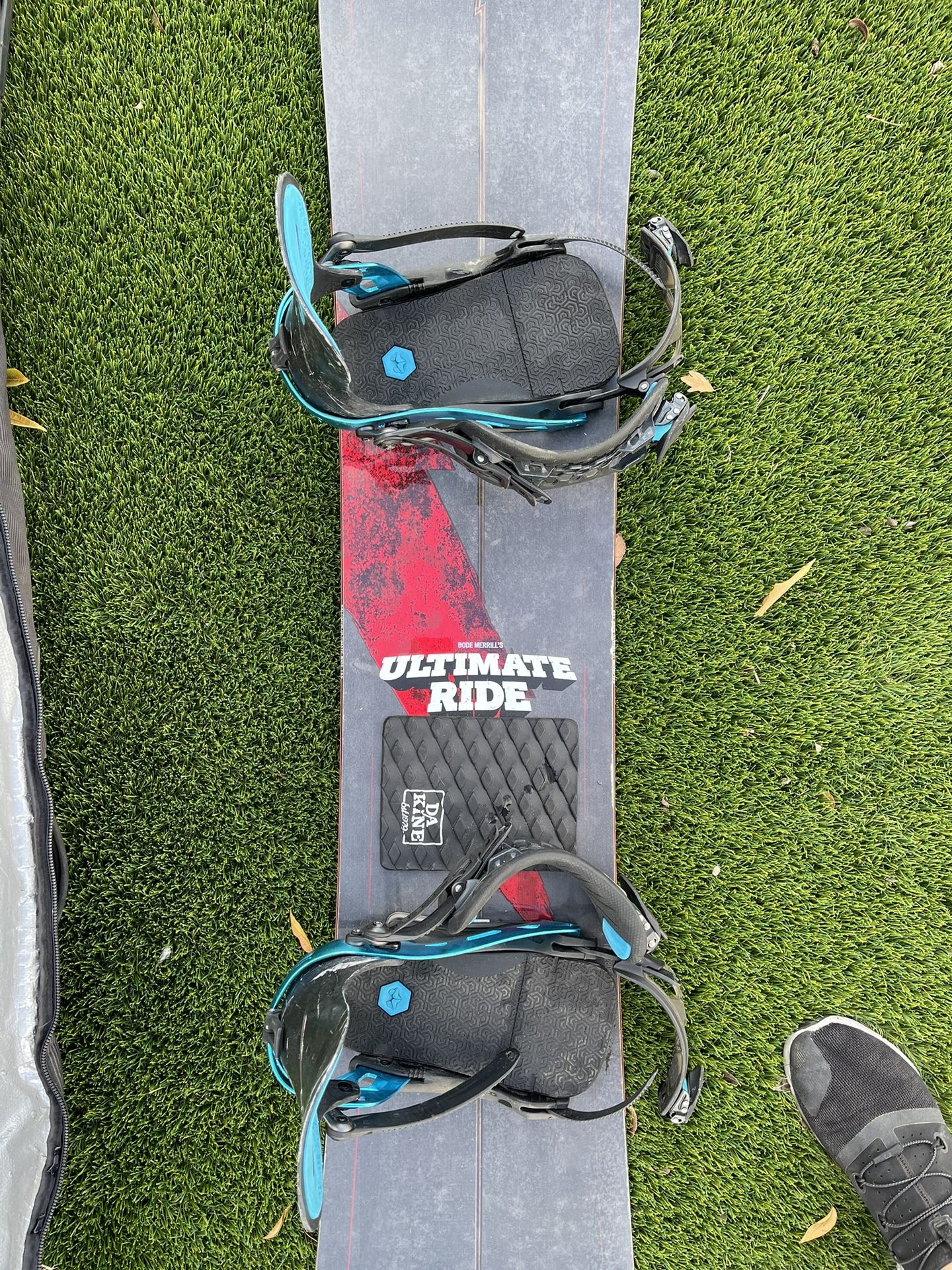 Salmon Ultimate Ride Snowboard for Sale in Peoria, AZ OfferUp