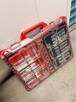 Milwaukee 1/2 set + pack out