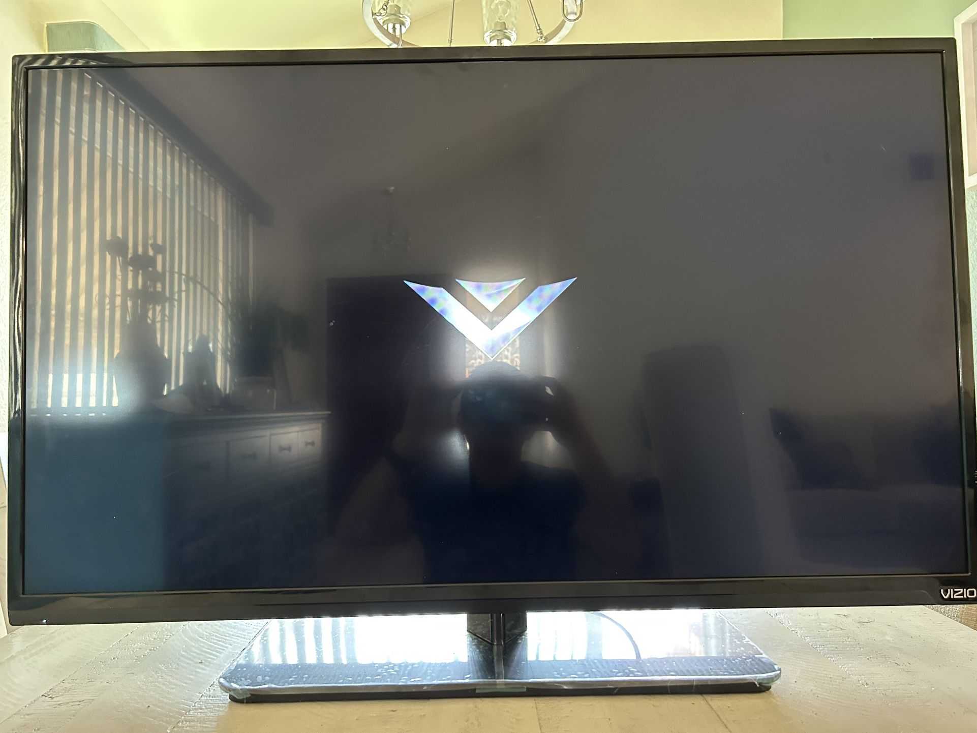 Vizio 39” 1080p 120Hz LED Smart TV