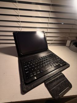 Laptop Tablet iPad