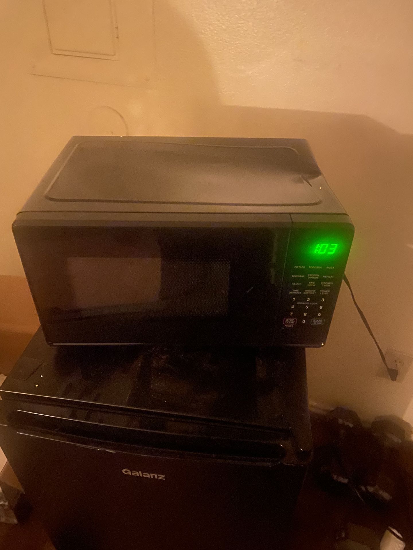 Microwave FOR SALE!