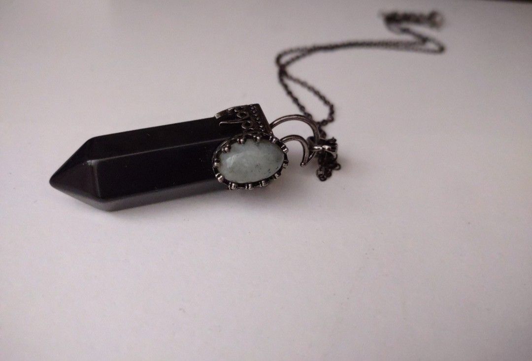 Beautifully repurposed Neckalce