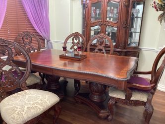 Beautiful heavy wood table