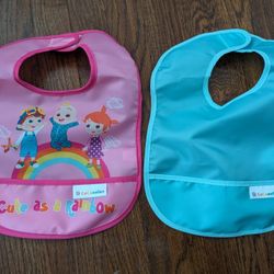 Cocomelon Wipeable Bibs 2 Pk