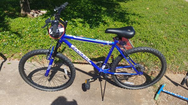 Boys Dynacraft Magna Silver Canyon bicycle for Sale in Austin, TX - OfferUp