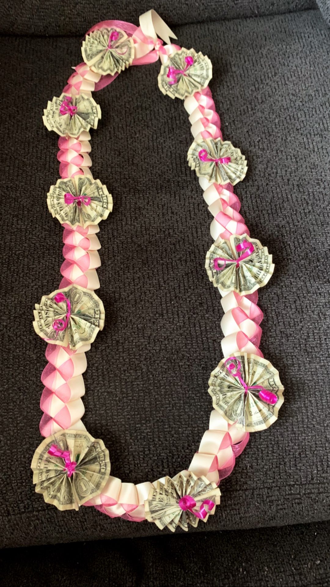Graduation ribbon lei