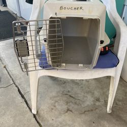 Animal carrier, small real good shape
